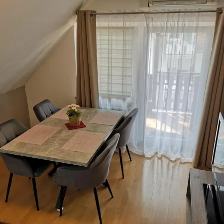 Hotel Tuniberg Restaurant 3*