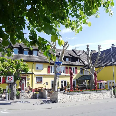 Tuniberg Restaurant 酒店 3*