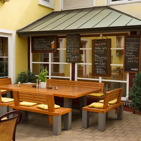 Tuniberg Restaurant 3*