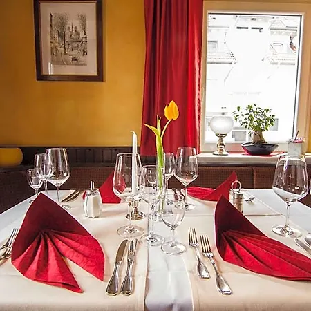 Tuniberg Restaurant 酒店