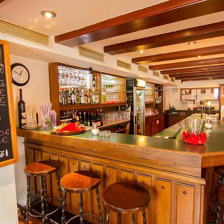 Tuniberg Restaurant Ξενοδοχείο Φράιμπουργκ