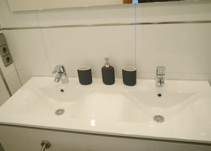 Tuniberg Restaurant 3*