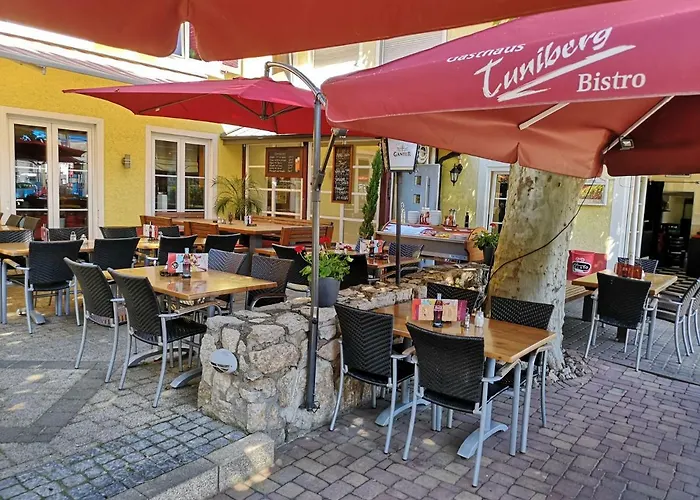 Tuniberg Restaurant Hotel